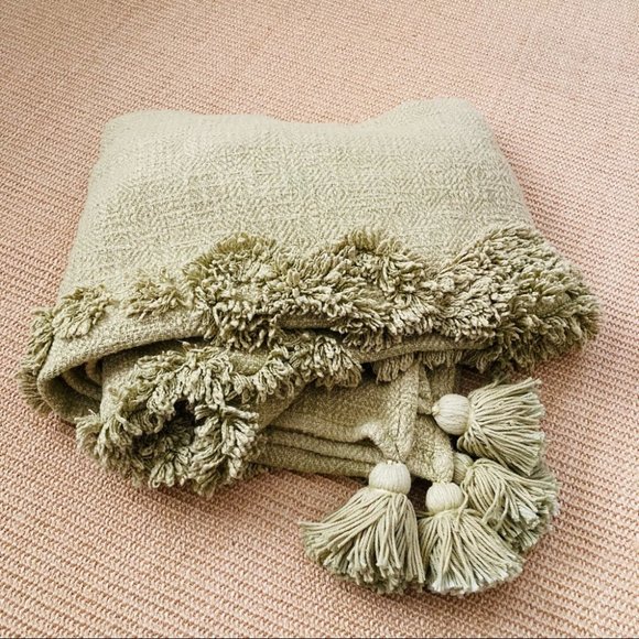 Urban Outfitters Rosie Tufted Throw Blanket In Green - Picture 4 of 11